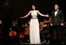 La soprano Sara Blanch i el bariton Xavier Aguilar cantant i actuant 